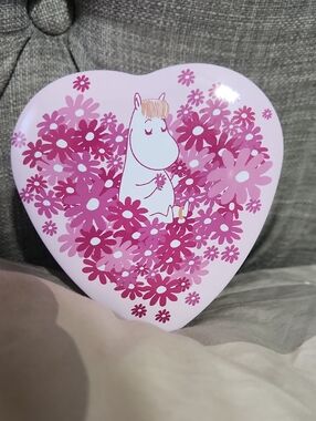 Moomin Pink Heart Tin Can